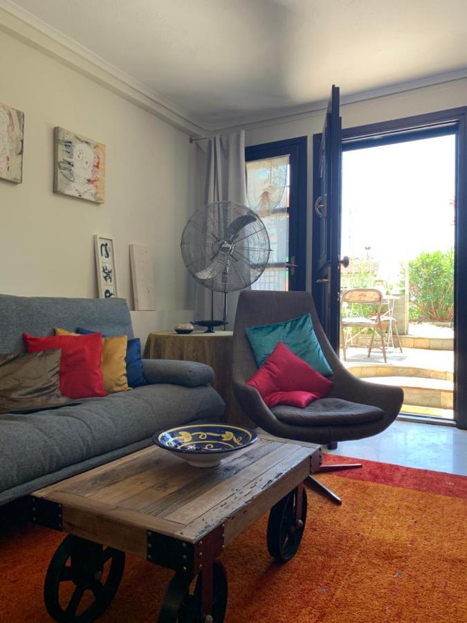Gemuetliches Appartement In Ano Poli Thessaloníki Exteriör bild