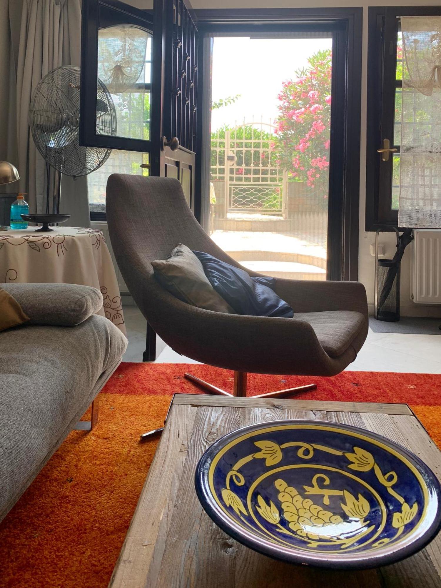 Gemuetliches Appartement In Ano Poli Thessaloníki Exteriör bild
